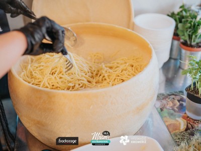 61094726_1847759475324288_5608586376376221696_o